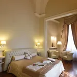 Hotel Santa Chiara & - 4*
