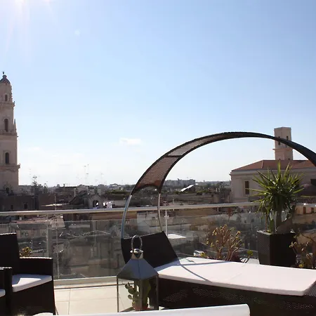Santa Chiara Hotell 4*