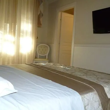 Santa Chiara Hotel 4*