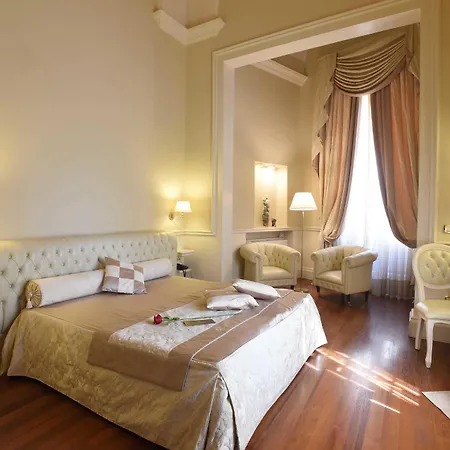 Santa Chiara فندق