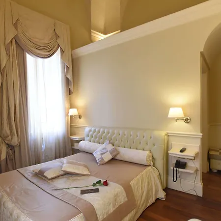 Santa Chiara & - Hotel 4*