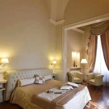 Santa Chiara & -