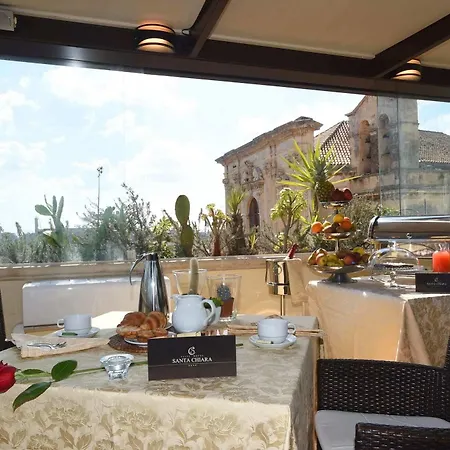 Santa Chiara Otel