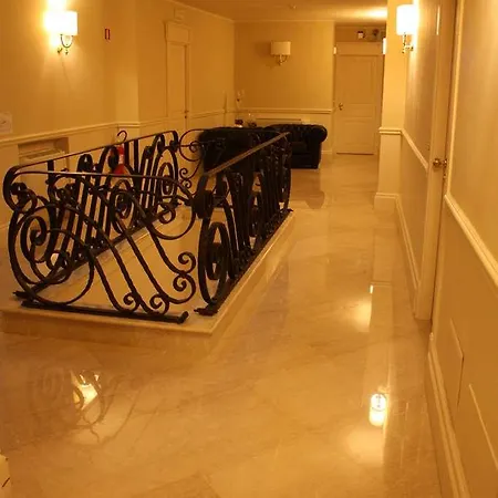 Santa Chiara & - Hotel 4*