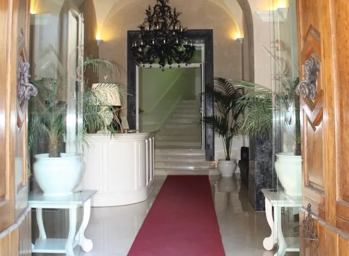 Ξενοδοχείο Santa Chiara & -