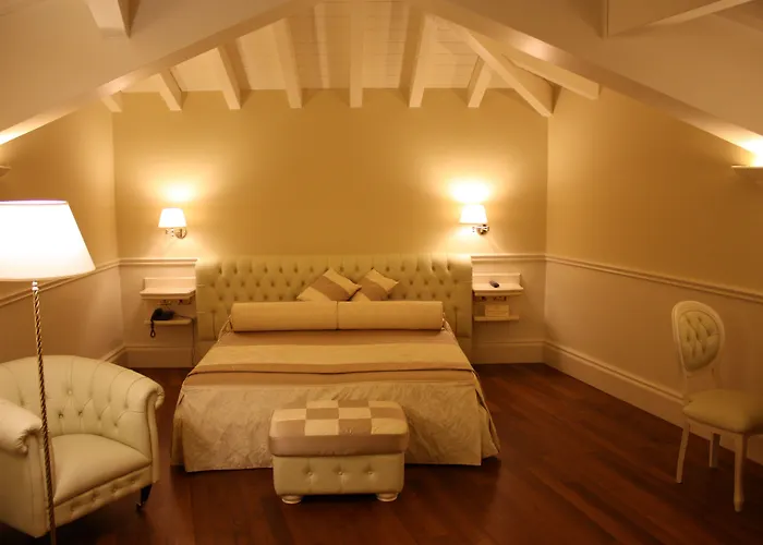 Ξενοδοχείο Santa Chiara & -