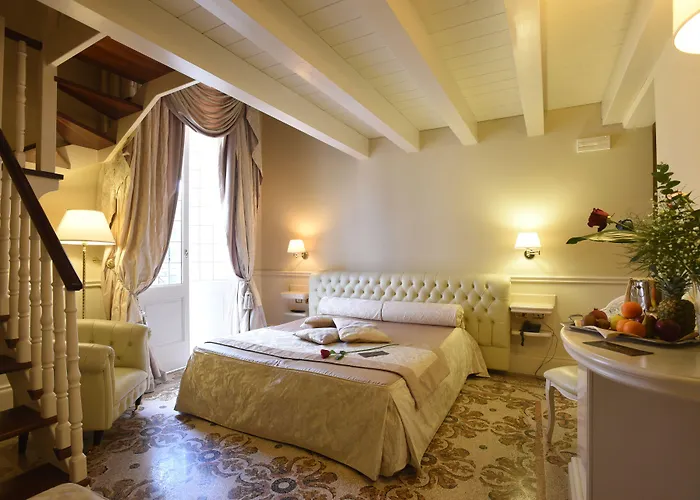 Ξενοδοχείο Santa Chiara & -